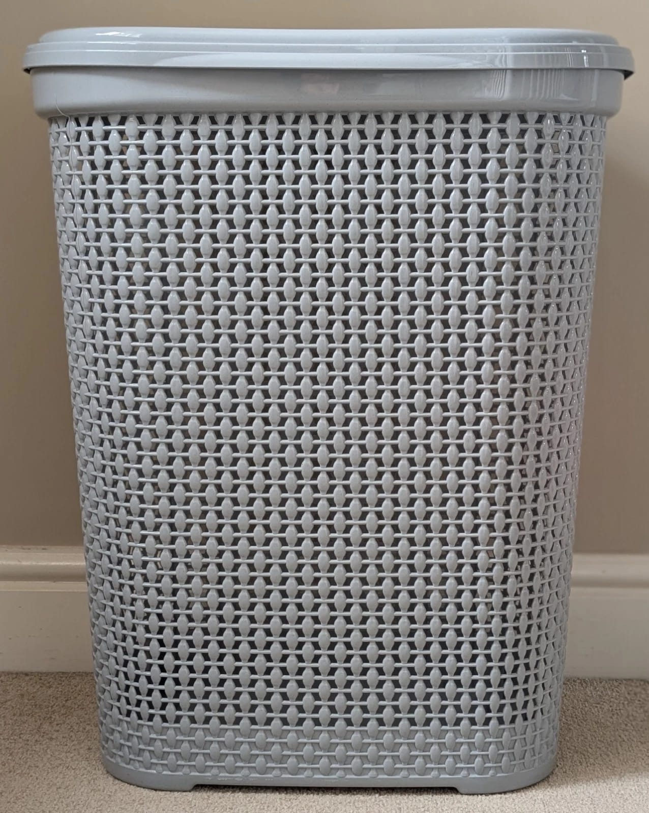 Large Plastic Laundry Basket Clothes Washing Bin Hamper Storage Organiser 65L - Image 2